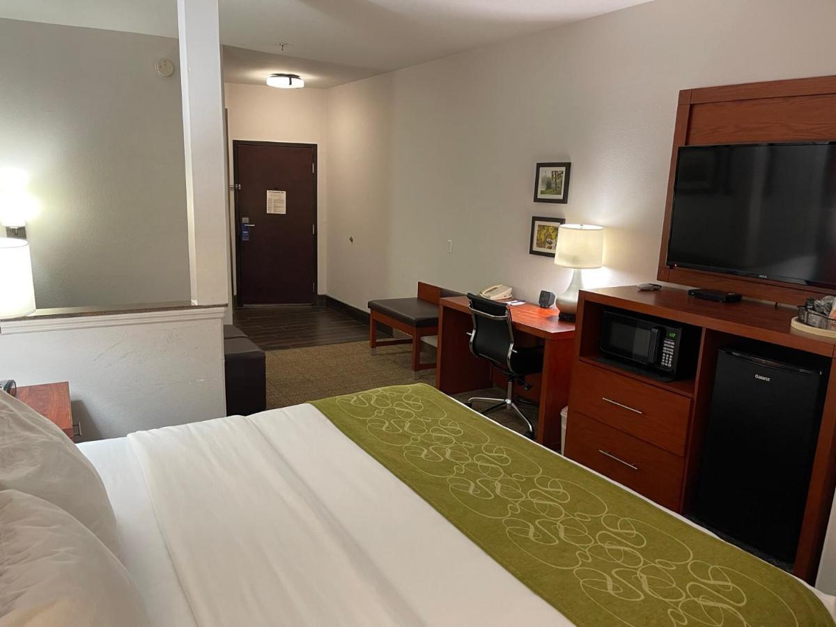 Comfort Suites Lake Charles Dış mekan fotoğraf