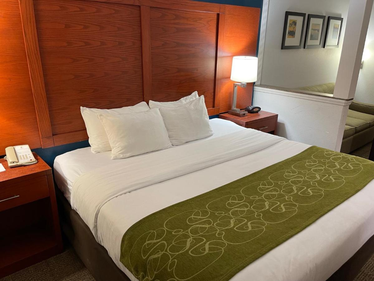 Comfort Suites Lake Charles Dış mekan fotoğraf