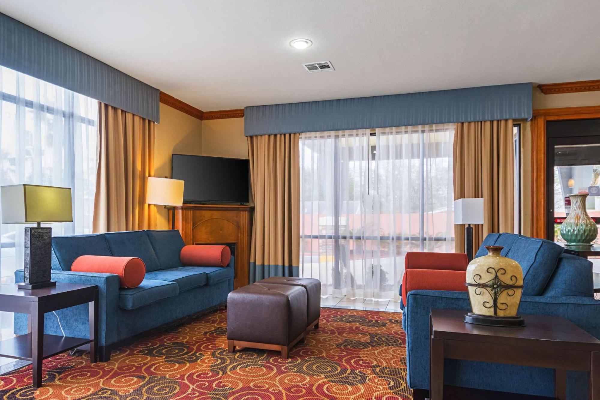 Comfort Suites Lake Charles Dış mekan fotoğraf